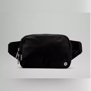 lululemon athletica Black Crossbody/Fanny Pack